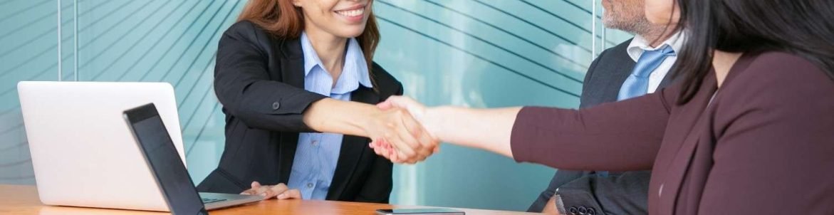Virtual Legal Assistant Benefits for Immigration Law Firms – Enhancing client engagement with proactive communication and trust.
