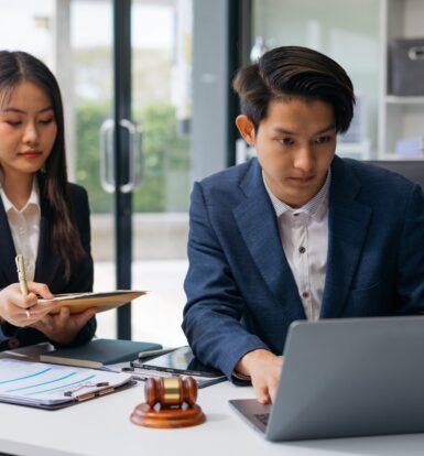 How Virtual Paralegals Help with H-1B Intake for Employers and Employees