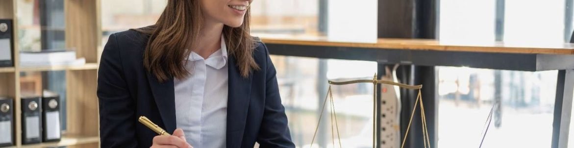 Virtual Legal Assistant Helping with Business Visa Application Assistance for L-1, E-2, and O-1 Cases
